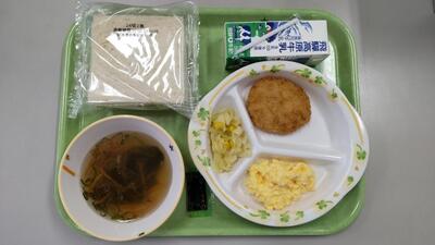 ２／６　給食１.JPG
