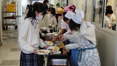 １０／２０　給食１－３.jpg