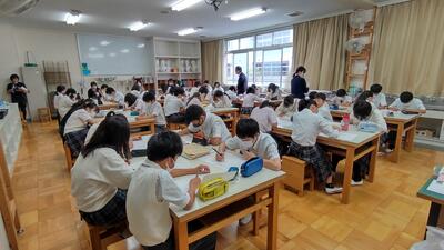 ６／８　美術１.jpg