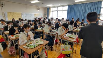 ４／２２　給食６.jpg