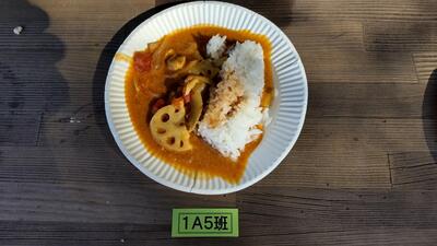 １１／１８　１Ａ５班.JPG