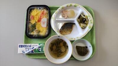 ３／４　給食１.jpg