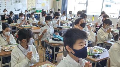 １０／２０　給食１－６.jpg