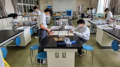 ８／１８科学部１－１.jpg