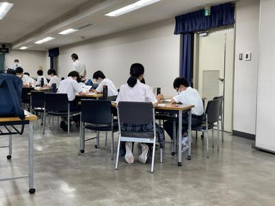 ８／１０科学部１－１.jpg