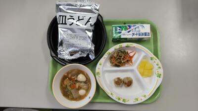 ６／２２　給食１.jpg