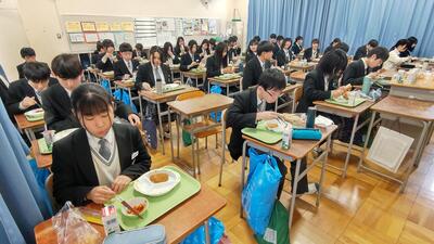 ３／２１　給食３.jpg