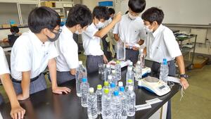 ７／２２　科学部１－２.JPG