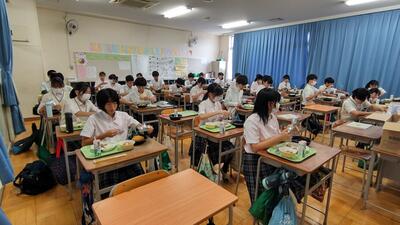 ６／２２　給食２Ｂ.jpg