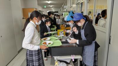 ４／２２　給食３.jpg