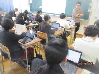 ２／５坂田先生２ (2).jpg