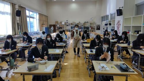 １／２６　芸術２年.JPG