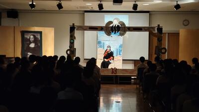１０／２１　美術舞台１－１.JPG