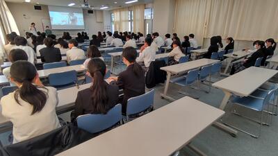 11/1 キャリア教育3.jpg