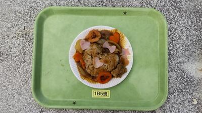 １１／１７　１Ｂ５班カレー.jpg