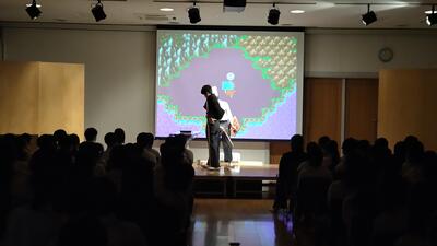 １０／２１　科学舞台１－１.JPG