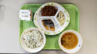 ３／１０　給食料理.JPG