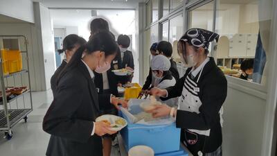 ４／１３　給食Ｂ１.jpg
