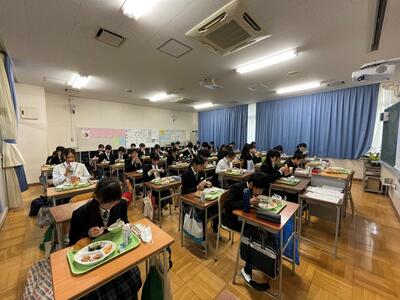 ３／２３　最後の給食２.jpg