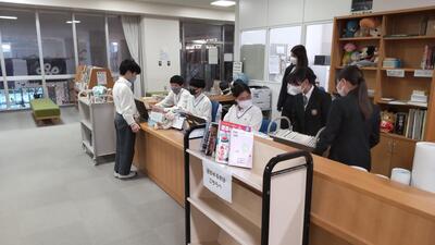 １０／２６　図書１－２.jpg