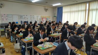 ２／６　給食２Ａ.JPG