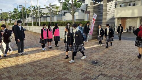 １１／１９　あいさつ１.jpg