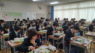 ４／１２　給食Ｂ２.jpg