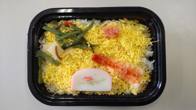 ３／４　給食２.jpg