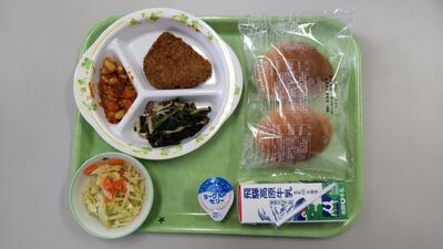 ３／２１　給食１.jpg
