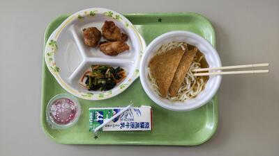 ４／２２　給食２.jpg