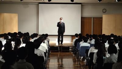 １０／２１　校長舞台１－１.JPG