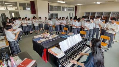 １０／３　音楽２Ｂ－２.jpg