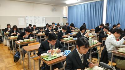 ２／６　給食２Ｂ.JPG