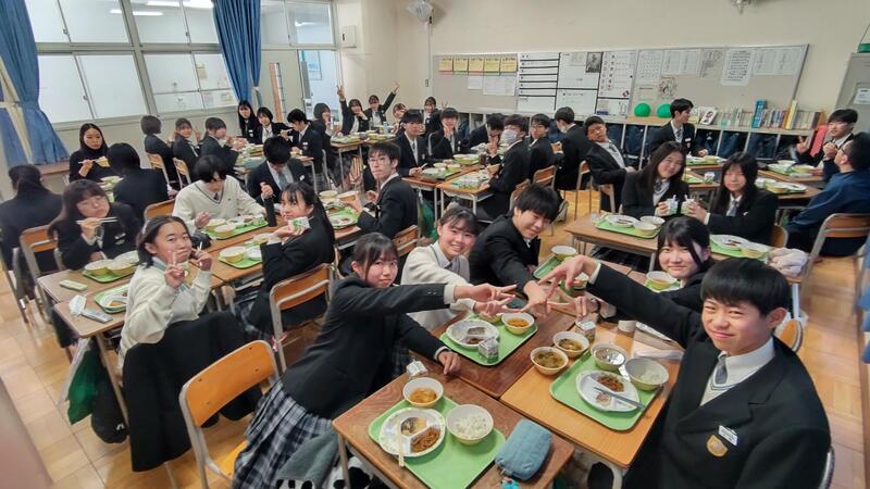 ３／１０　給食３Ａ－６.JPG
