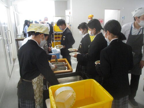 IMG_0016給食１.JPG