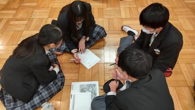 3/5 2年キャリア教育3.JPG