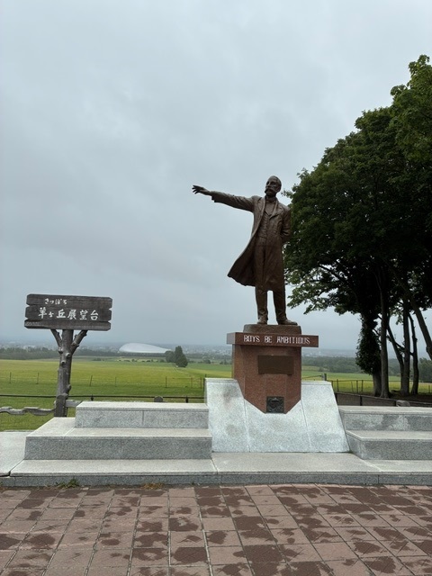 21クラーク像.jpg
