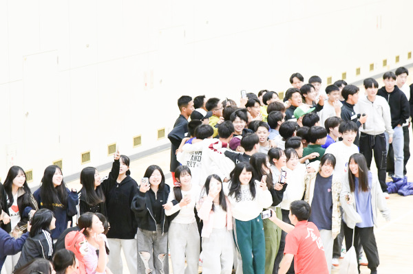 修学旅行 ㉑（学年レク）-162.jpg