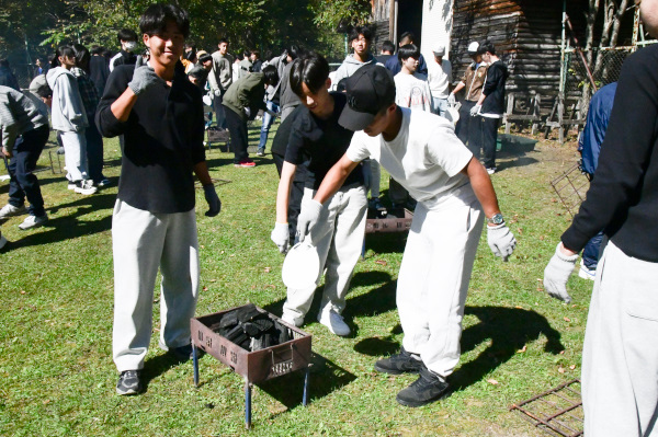 修学旅行速⑪（アウトドアクッキング）-17.jpg