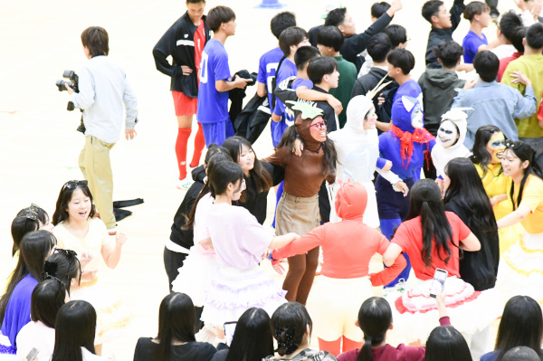 修学旅行 ㉑（学年レク）-146.jpg