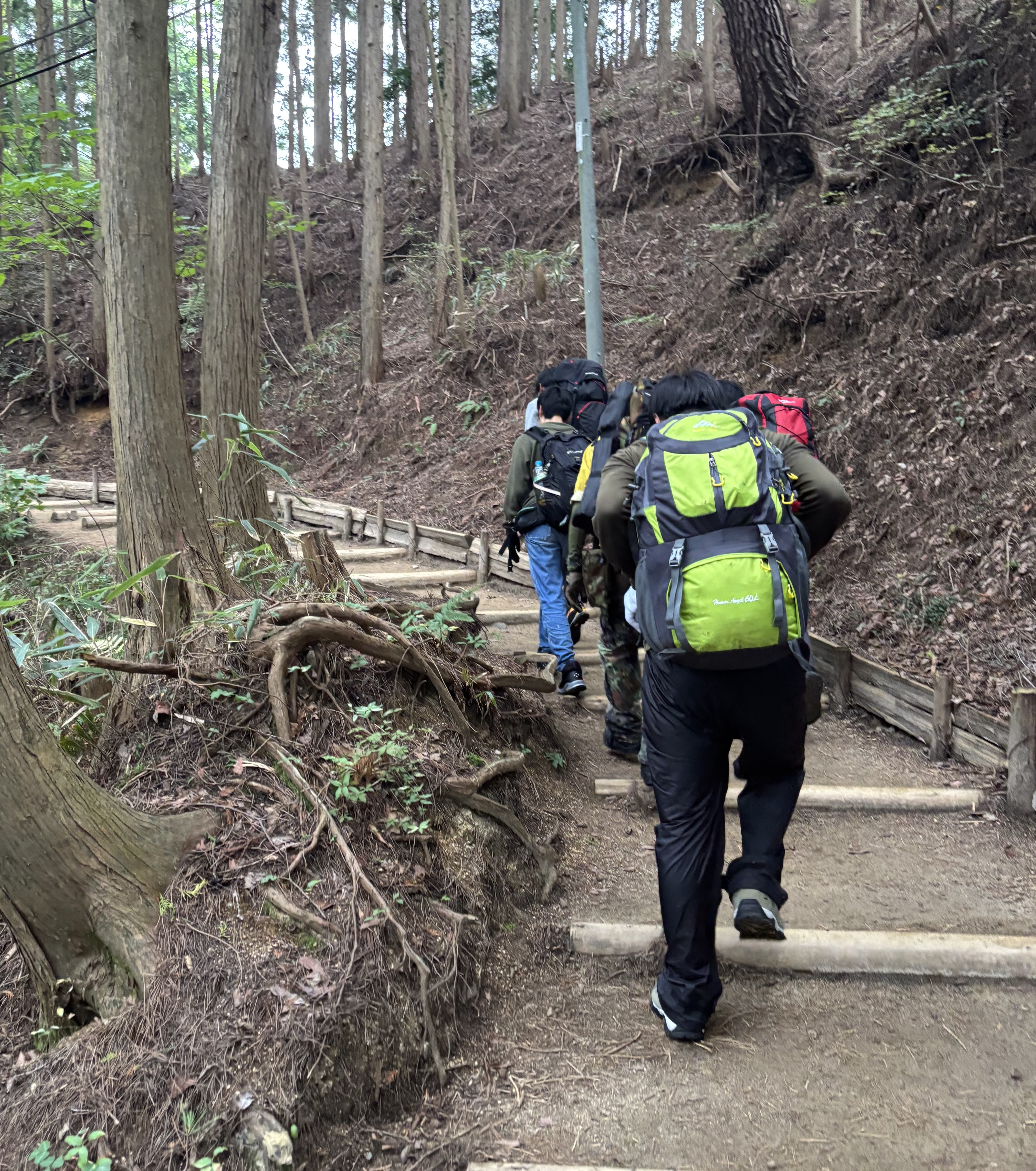 登山途中.jpeg