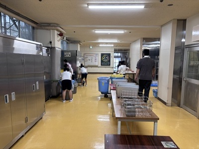 給食かたづけ小A.jpg