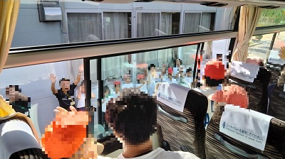 小　出発車内A.jpg