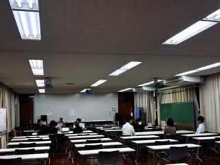 学年懇談会.jpg