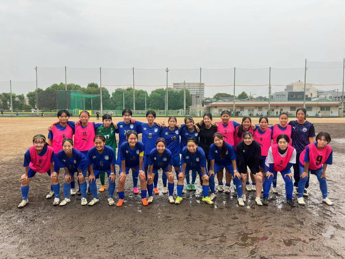 女子サッカー部.JPG